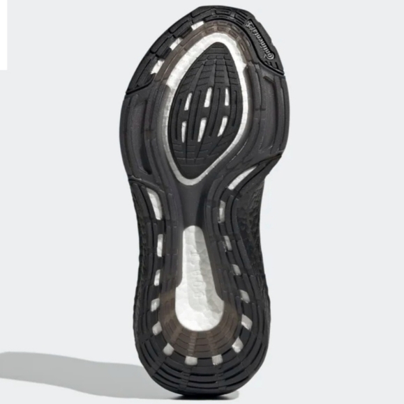 Nwt Adidas ultraboost 21 women's size 8 black on black - Picture 5 of 7